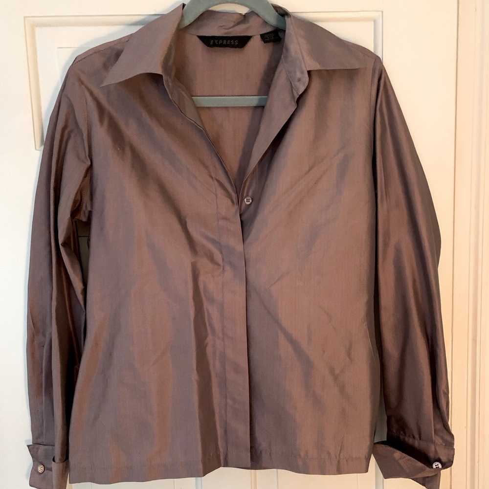 Express Women’s fitted blouse.